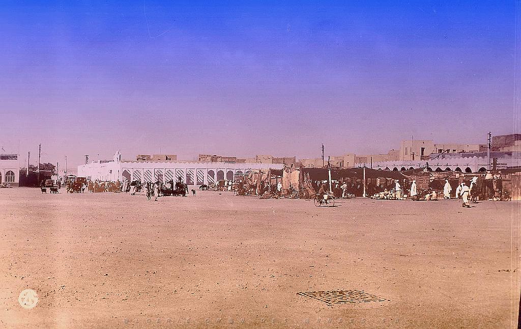 Colomb-bechar 517- Place du marche.jpg